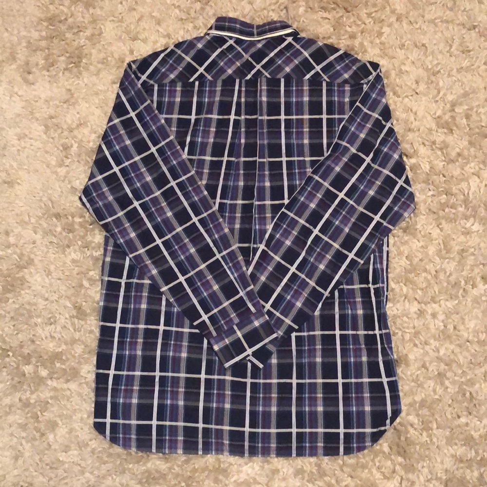 NWT! Tommy Hilfiger button down - Picture 3 of 4